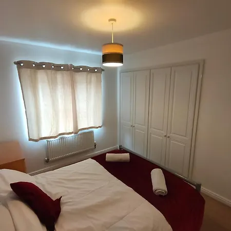 Landau House * בריסטול