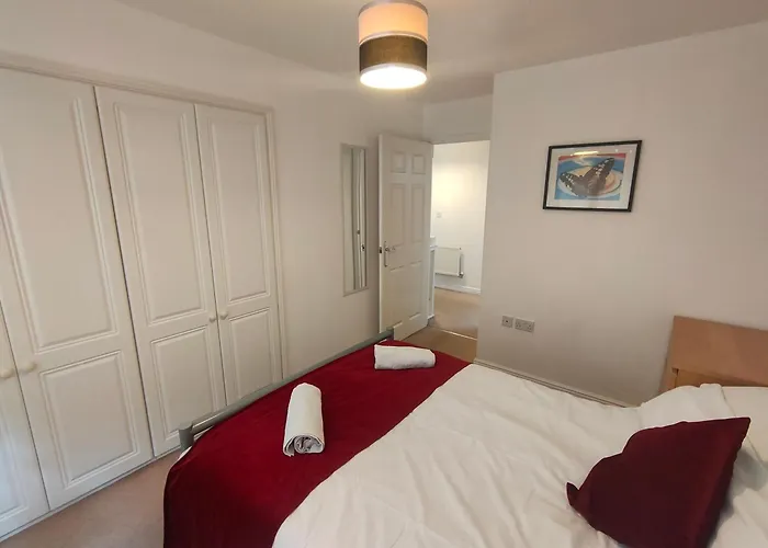 Landau House Апартаменты